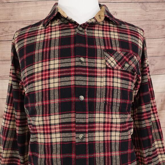 Legendary Whitetails Buck Camp Shirt Mens Medium Red Black Plaid Flannel Cotton - Picture 1 of 9